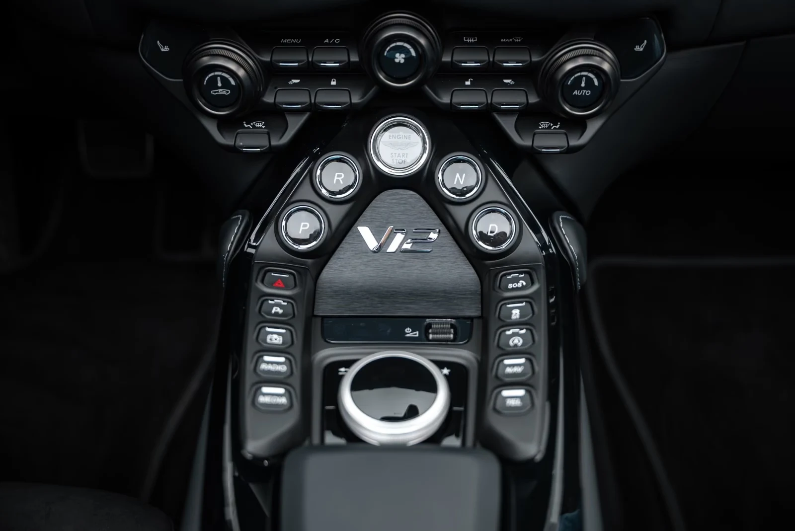 2023 Aston Martin V12 Vantage Roadster, 16/23