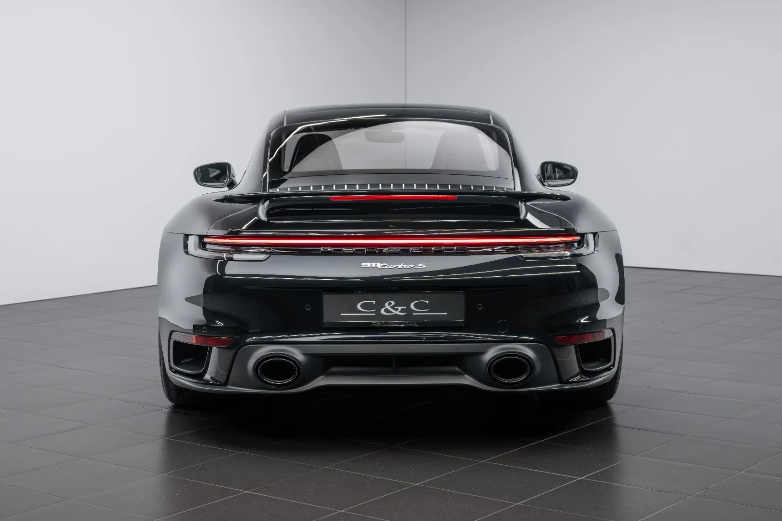 2023 Porsche 911 (992) Turbo S, 4/25