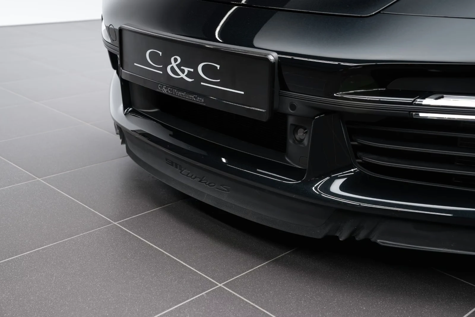 2023 Porsche 911 (992) Turbo S, 5/25