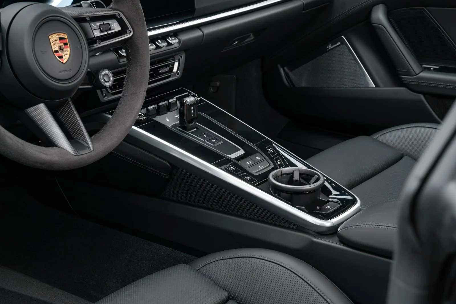 2023 Porsche 911 (992) Turbo S, 16/25