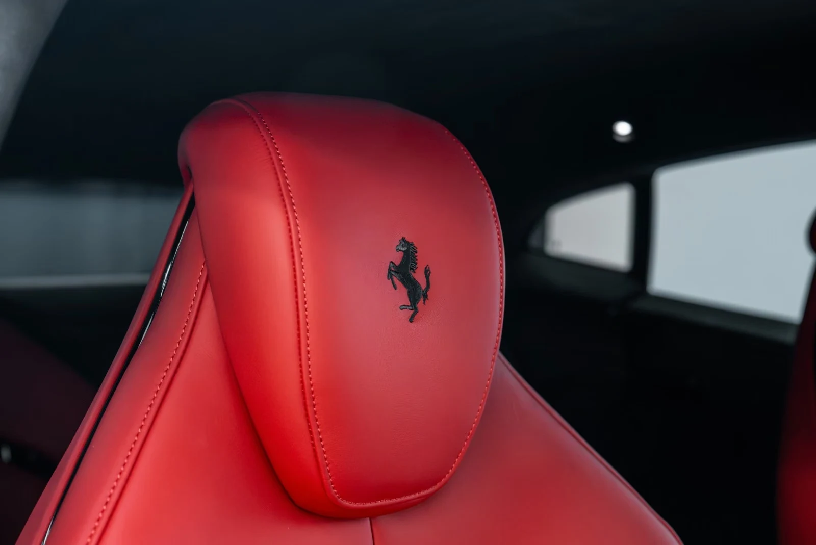 2025 Ferrari Purosangue, 15/33