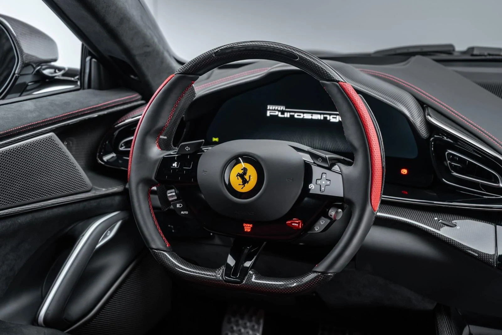 2025 Ferrari Purosangue, 19/33