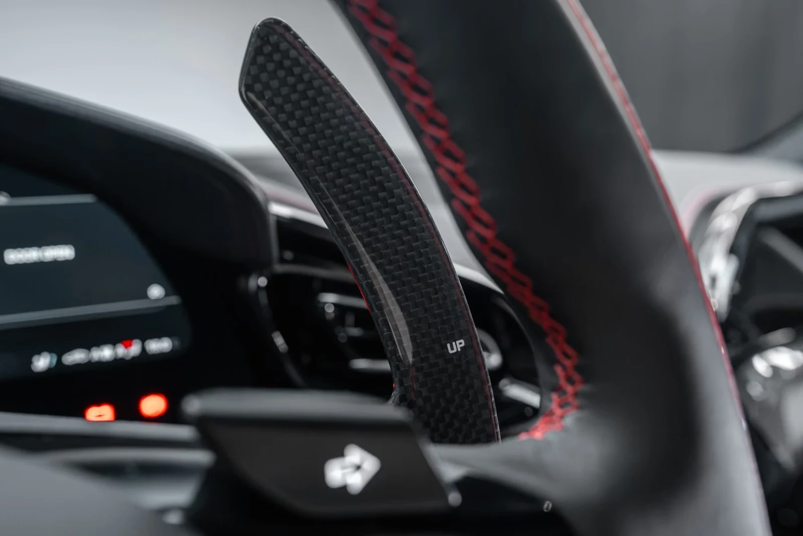 2025 Ferrari Purosangue, 23/33