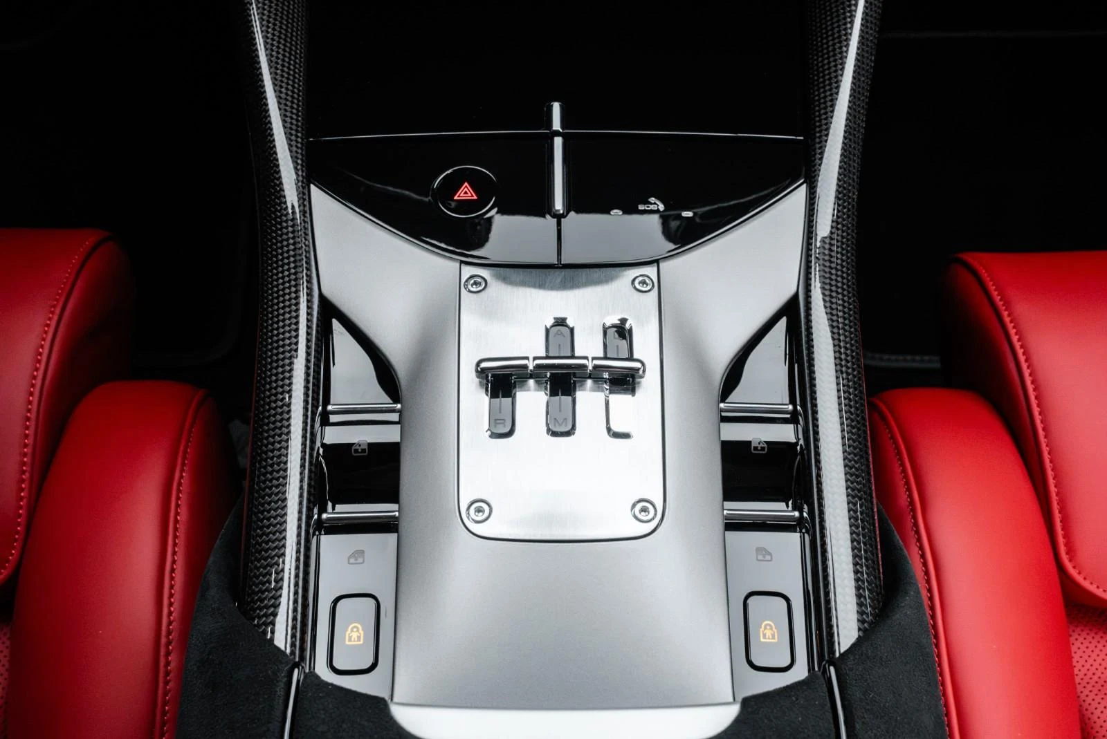 2025 Ferrari Purosangue, 27/33