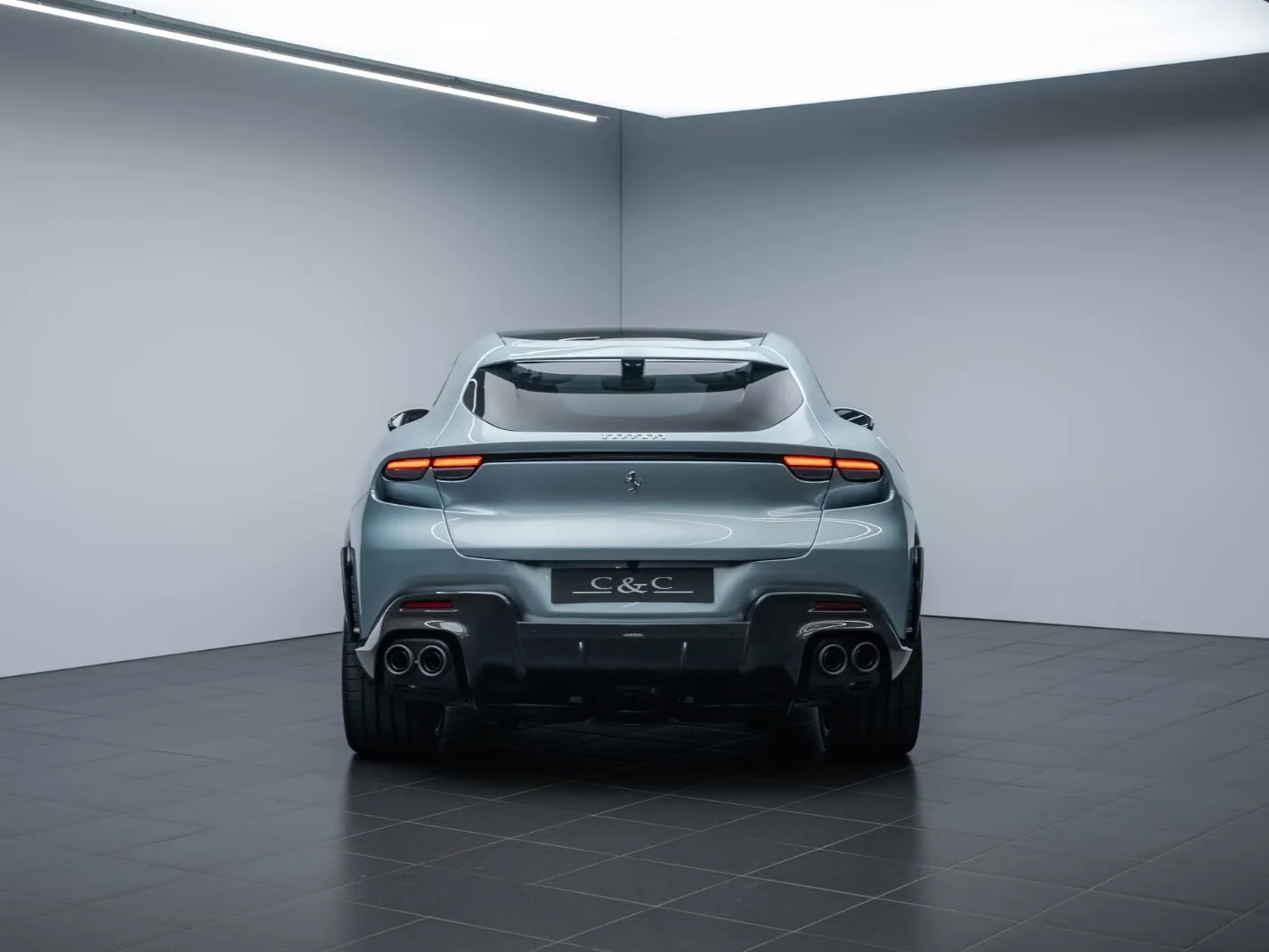 2025 Ferrari Purosangue, 3/27