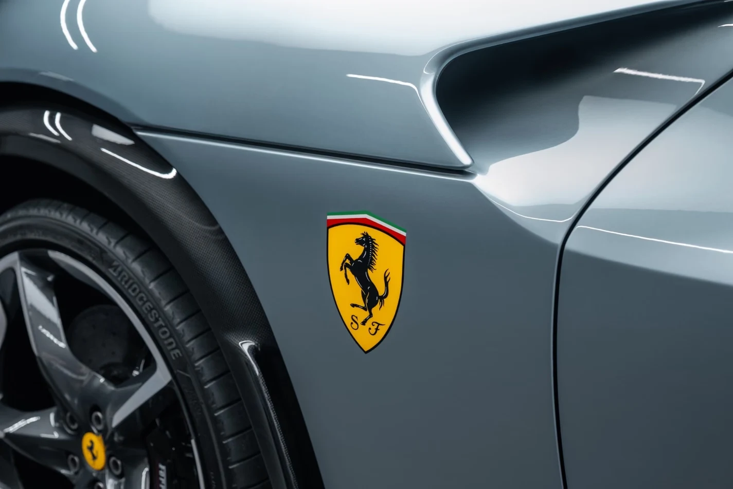 2025 Ferrari Purosangue, 4/27