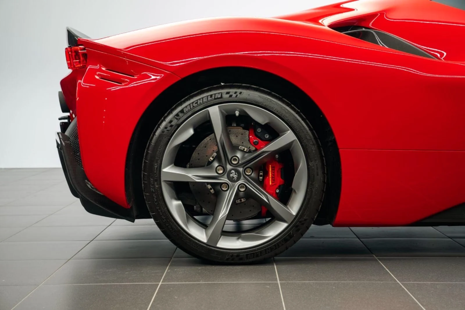 2021 Ferrari SF90 Stradale Assetto Fiorano, 7/24