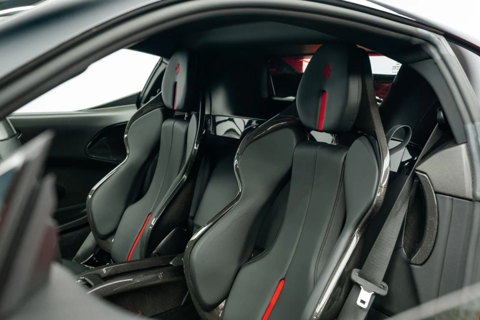 2021 Ferrari SF90 Stradale Assetto Fiorano, 14/24