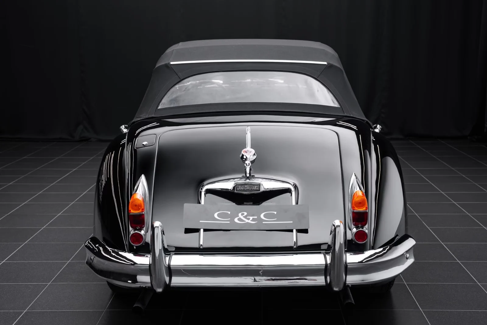 1959 Jaguar XK150 S 3.4 Roadster, 4/23