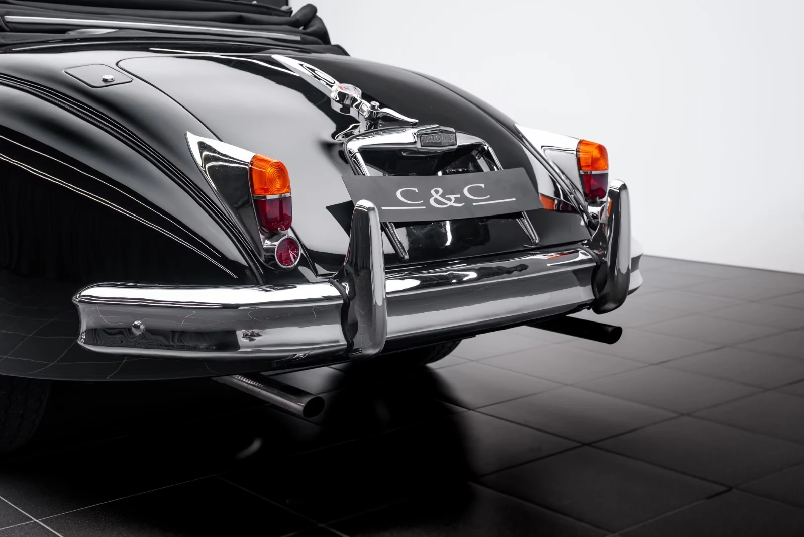 1959 Jaguar XK150 S 3.4 Roadster, 6/23