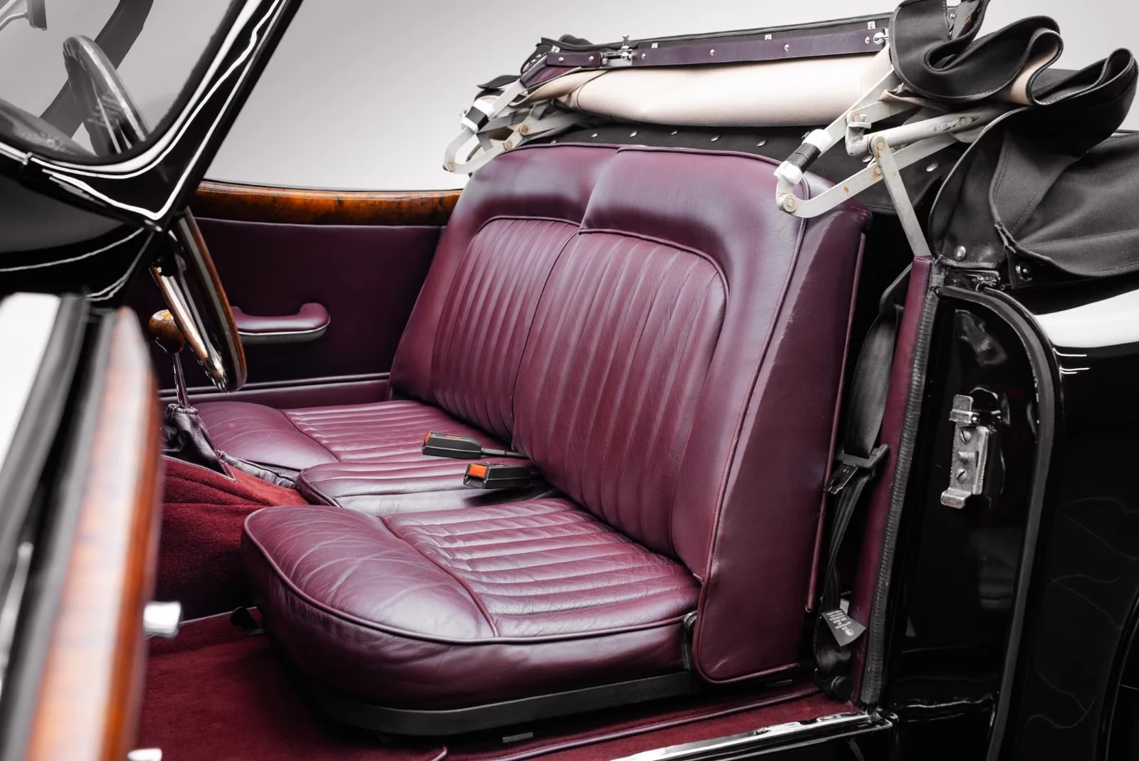 1959 Jaguar XK150 S 3.4 Roadster, 8/23
