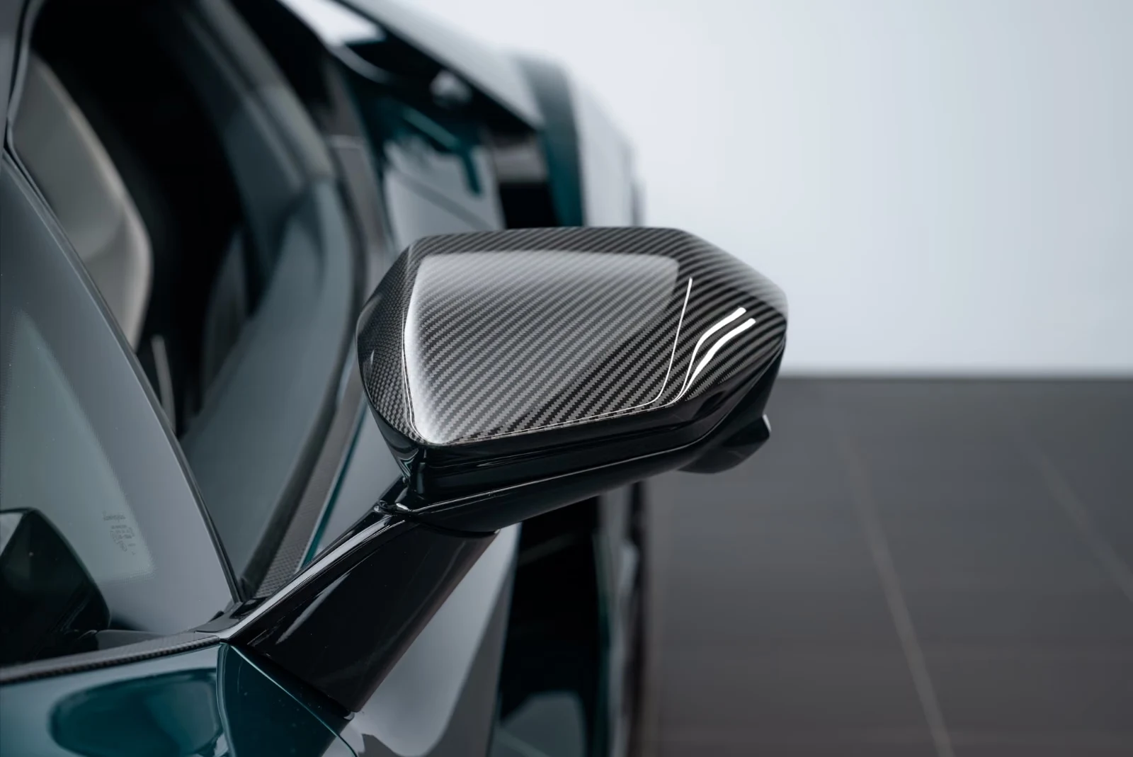 2026 Lamborghini Revuelto, 7/32