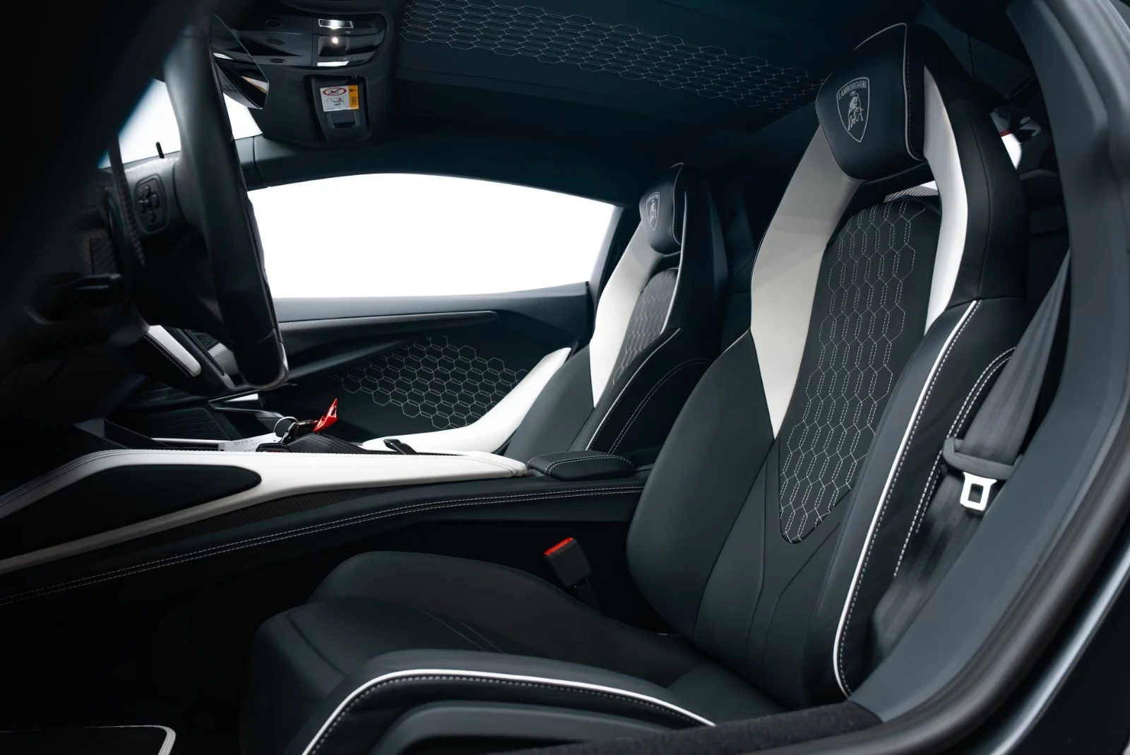 2026 Lamborghini Revuelto, 13/32