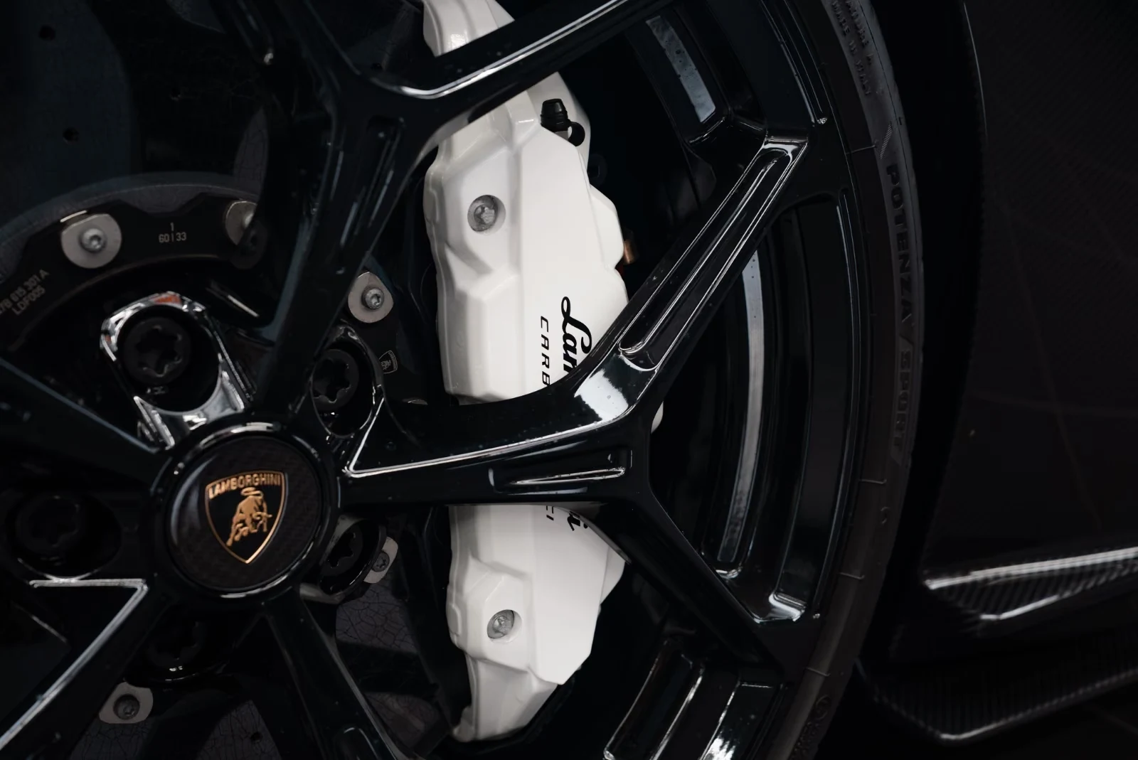 2026 Lamborghini Revuelto, 27/32