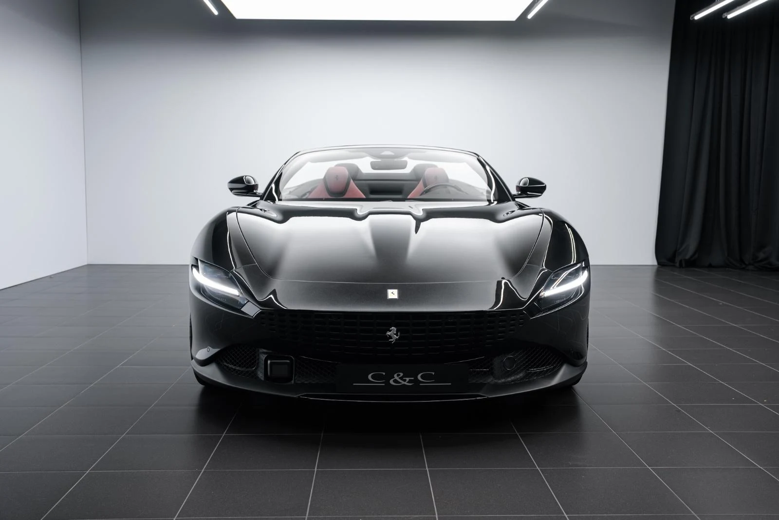 Ferrari Roma Spider, 2/27