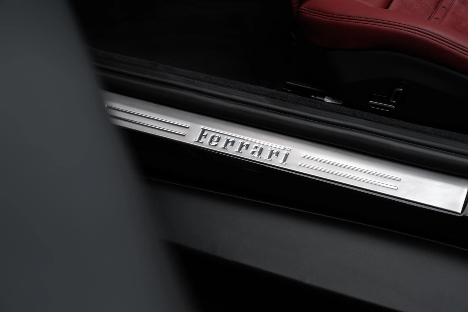 Ferrari Roma Spider, 26/27