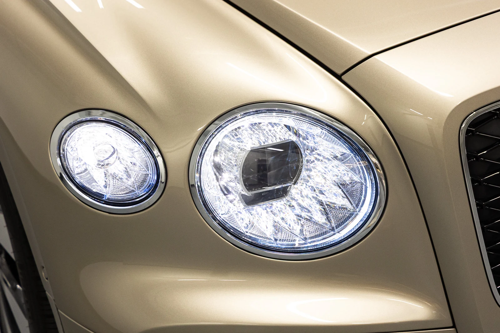 2026 Bentley Flying Spur V8 (4th Generation), 11/20