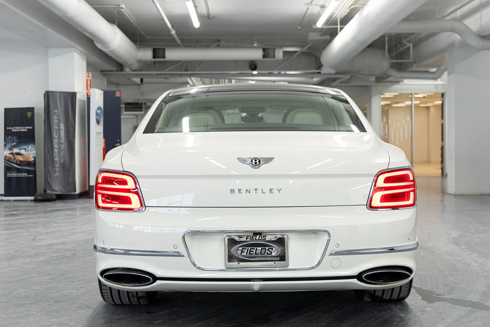 2026 Bentley Flying Spur Azure (4th Generation), 4/20
