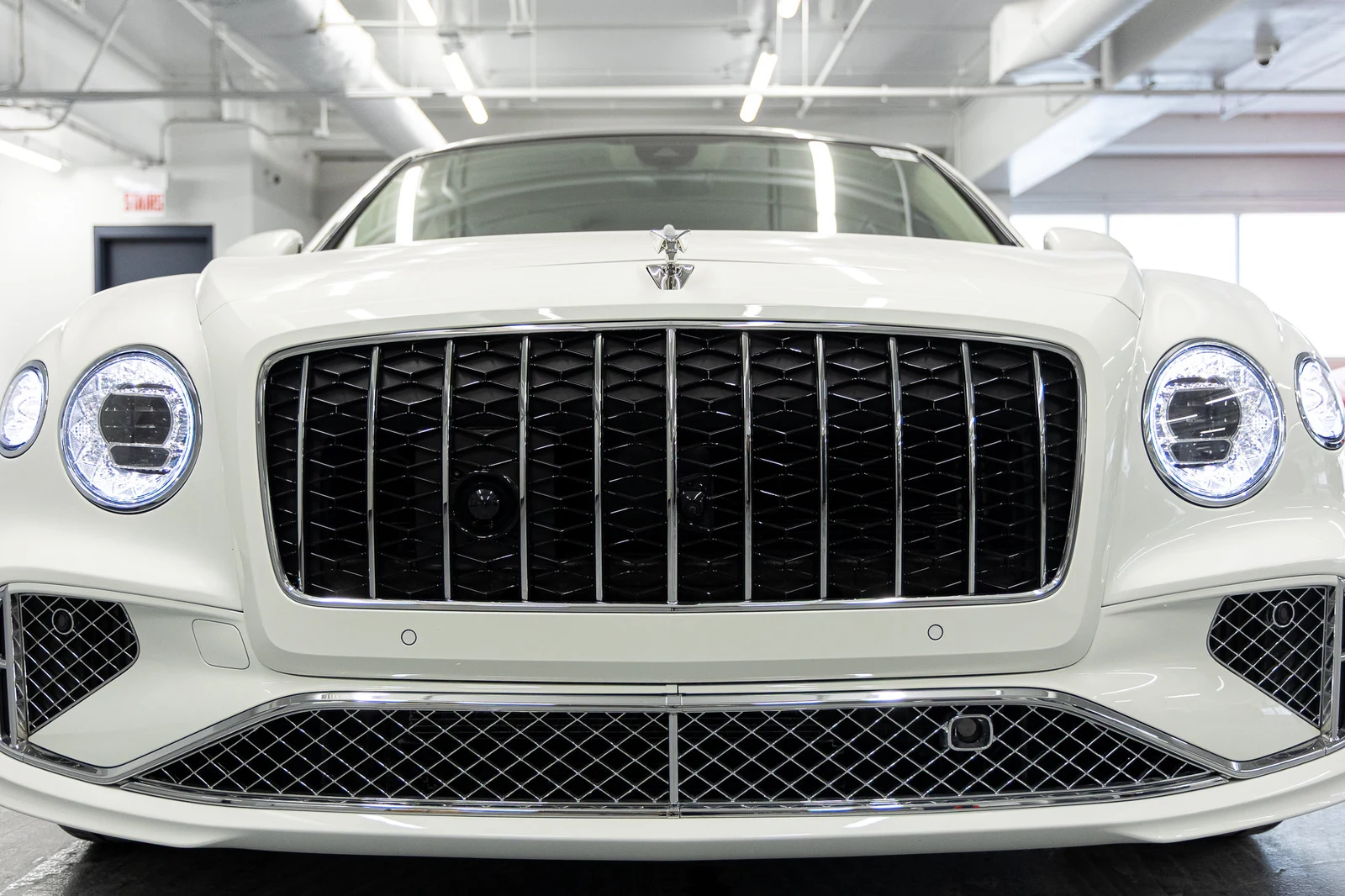 2026 Bentley Flying Spur Azure (4th Generation), 11/20