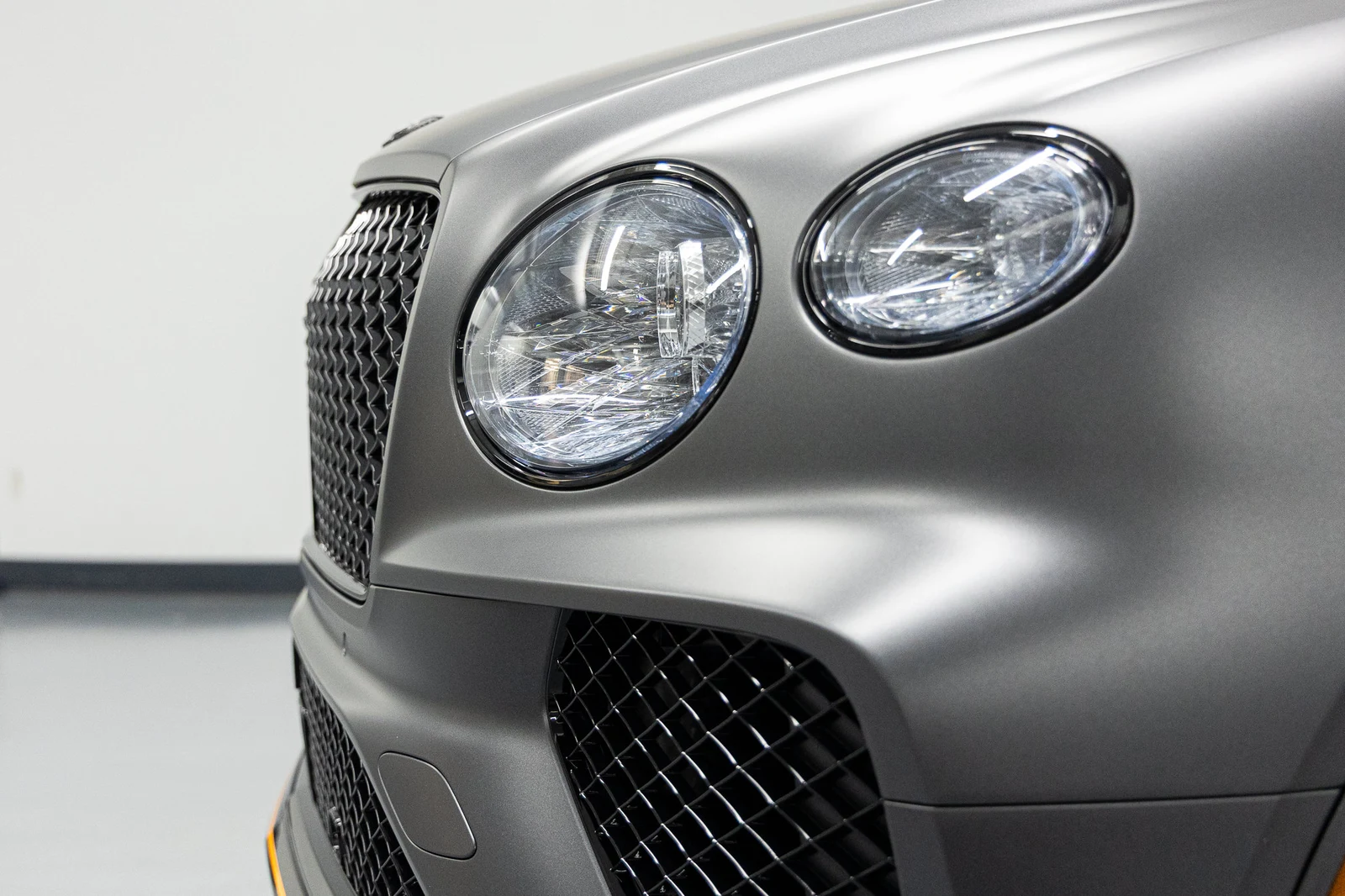 2026 Bentley Bentayga Speed V8, 15/20