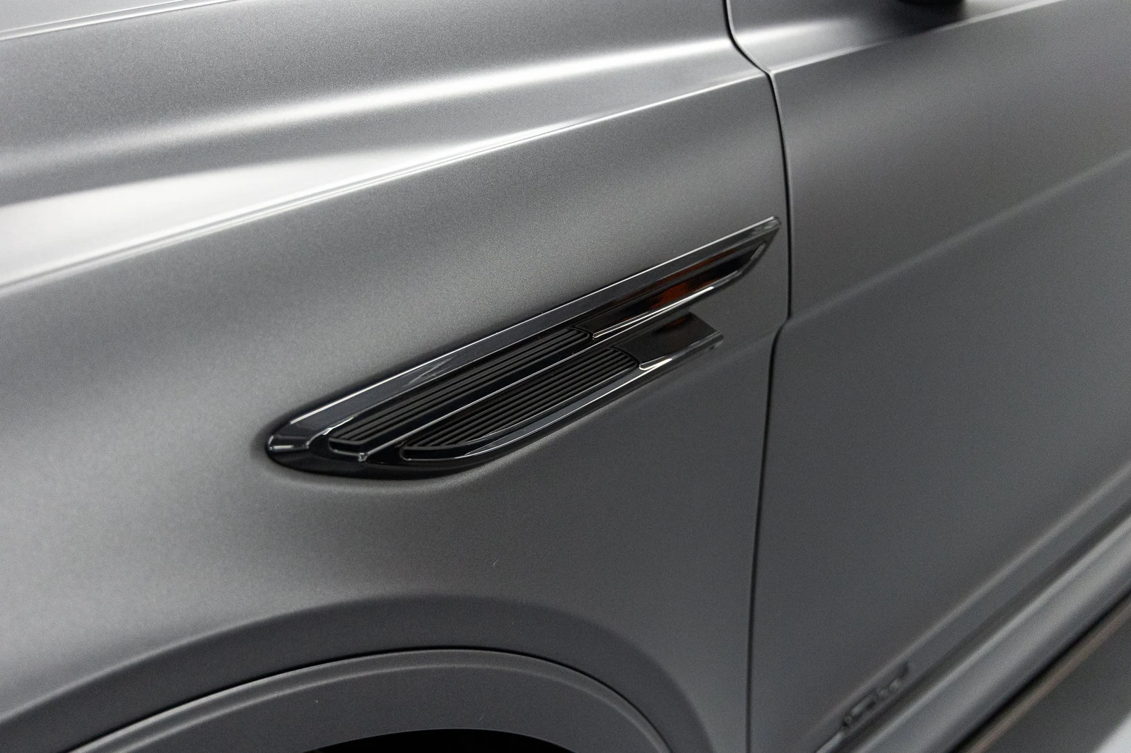 2026 Bentley Bentayga Speed V8, 16/20