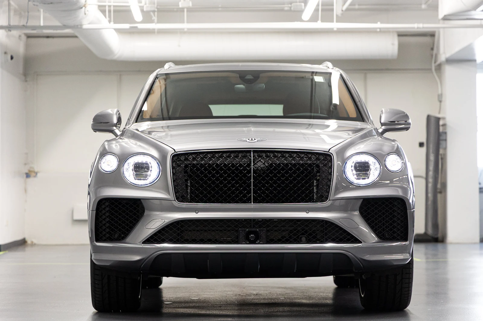 2026 Bentley Bentayga V8, 9/20