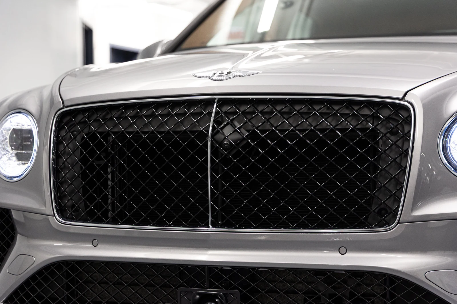 2026 Bentley Bentayga V8, 13/20