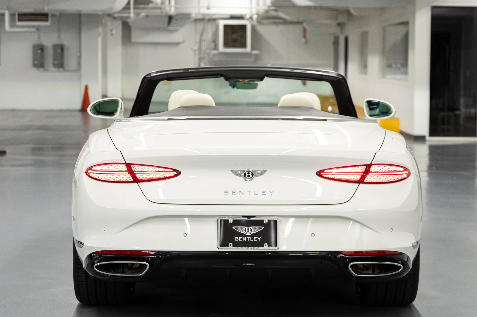 2026 Bentley Continental GTC Azure (4th Generation), 4/20