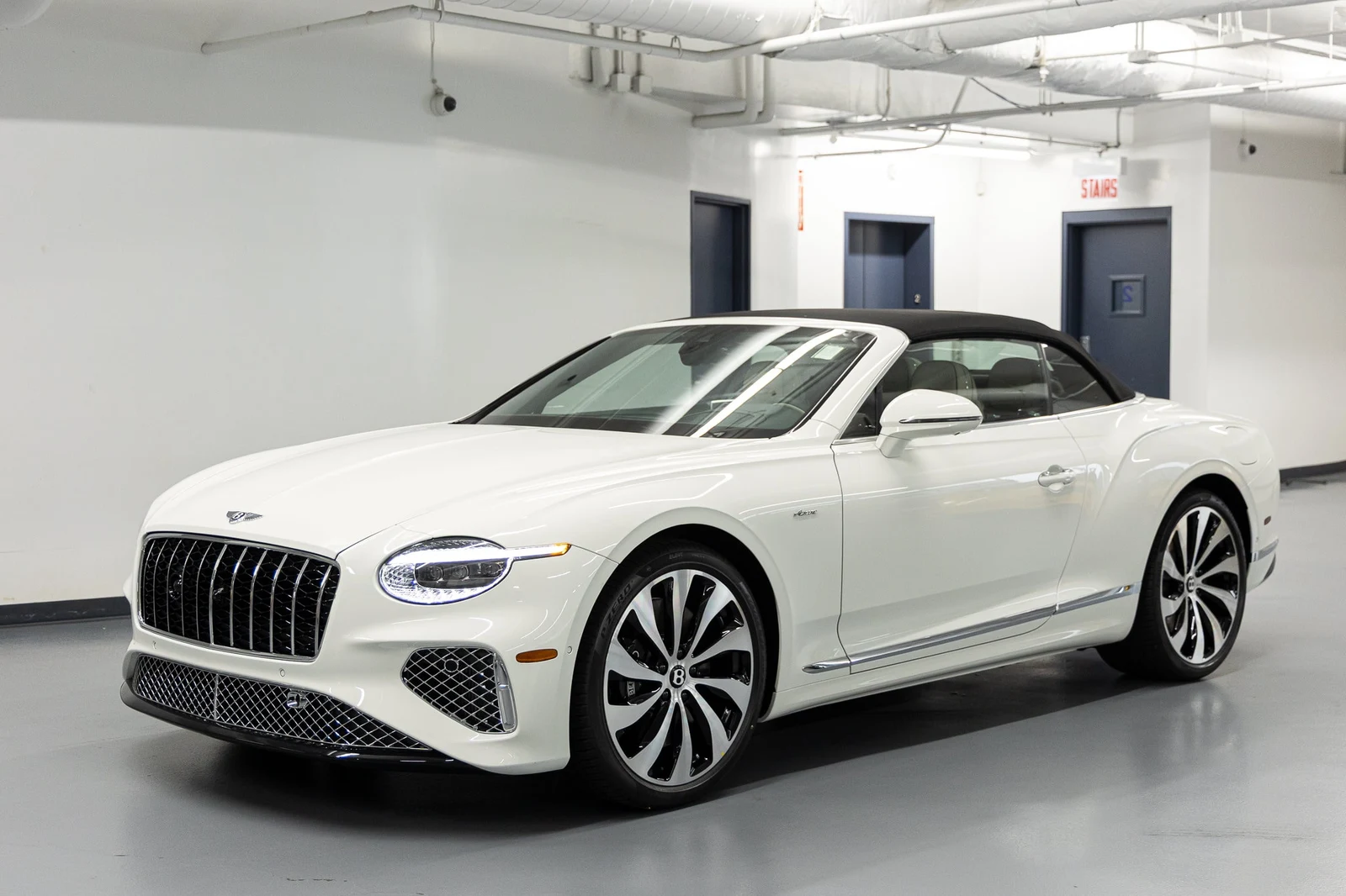2026 Bentley Continental GTC Azure (4th Generation), 8/20