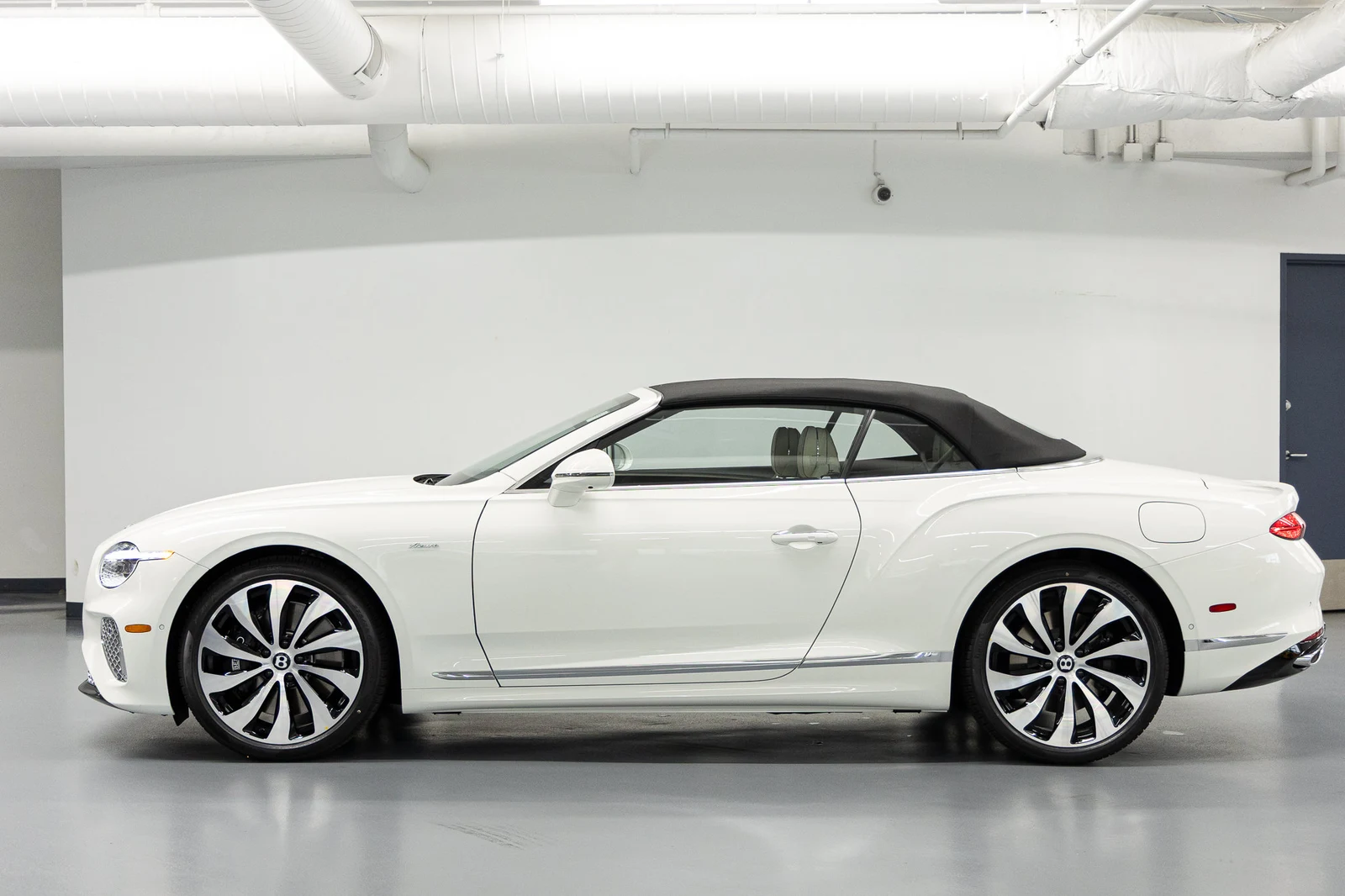 2026 Bentley Continental GTC Azure (4th Generation), 9/20