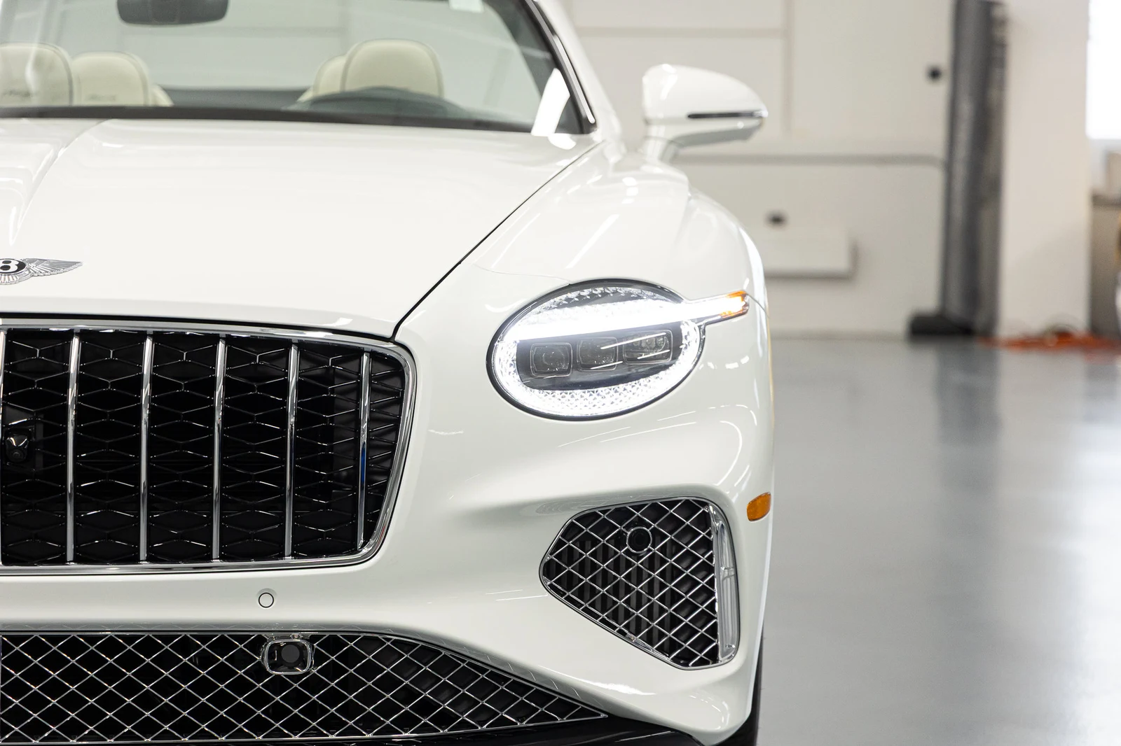 2026 Bentley Continental GTC Azure (4th Generation), 13/20