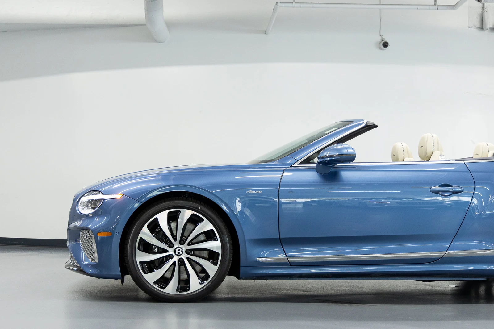 2026 Bentley Continental GTC Azure (4th Generation), 20/20