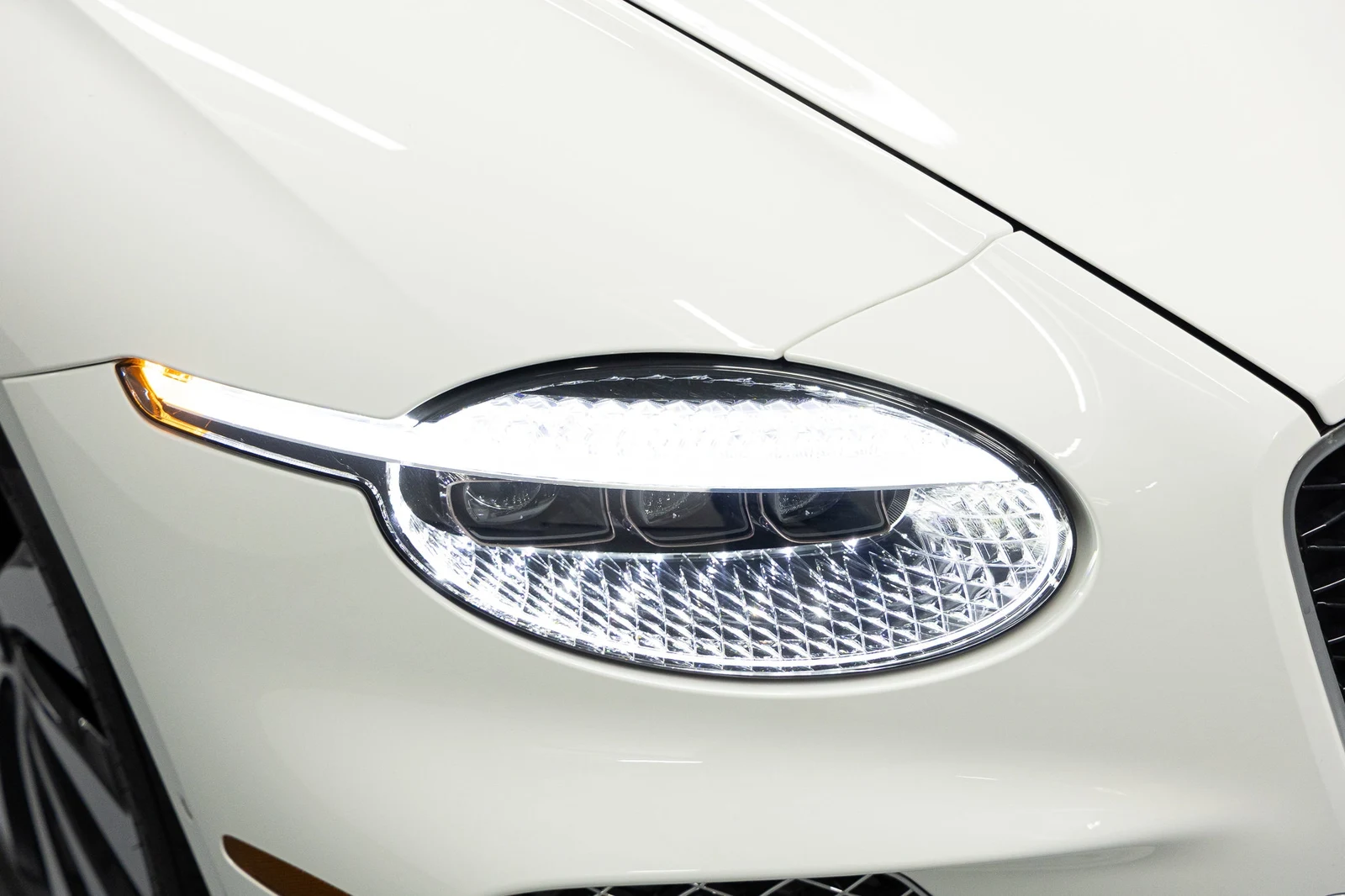 2026 Bentley Continental GT Azure (4th Generation), 10/20