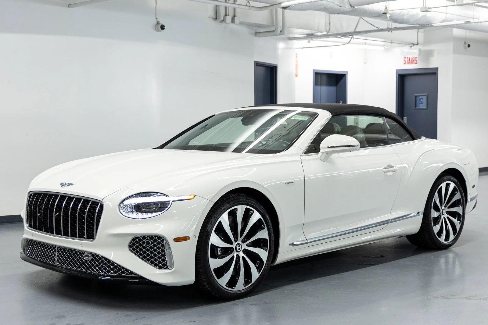 2026 Bentley Continental GTC Azure (4th Generation), 3/20