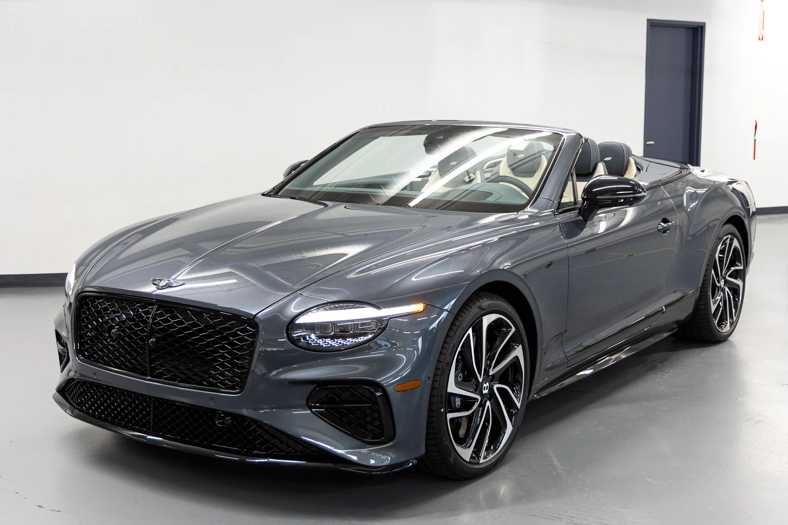 2026 Bentley Continental GTC S (4th Generation), 3/20