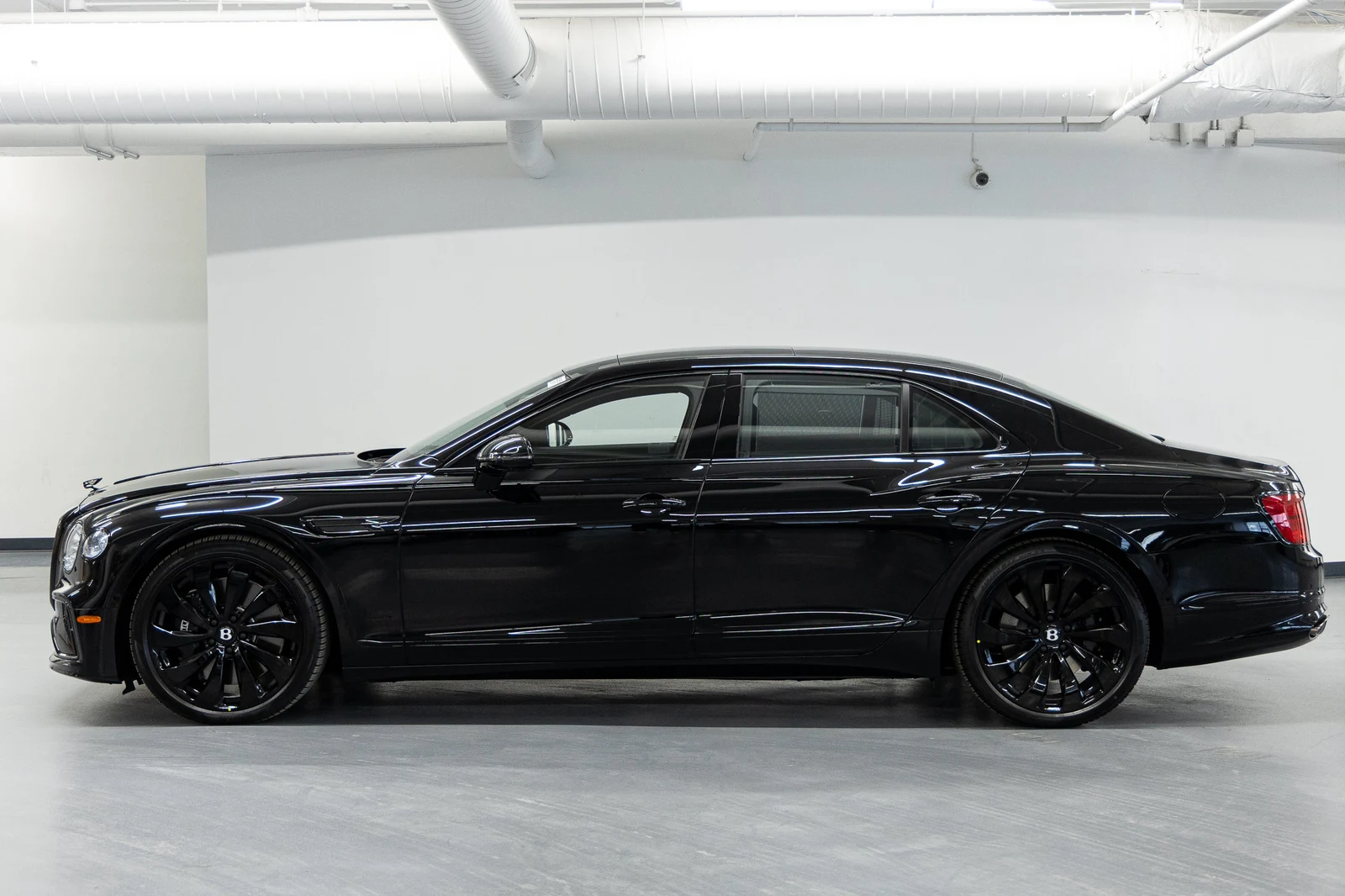 2026 Bentley Flying Spur Azure (4th Generation), 3/20