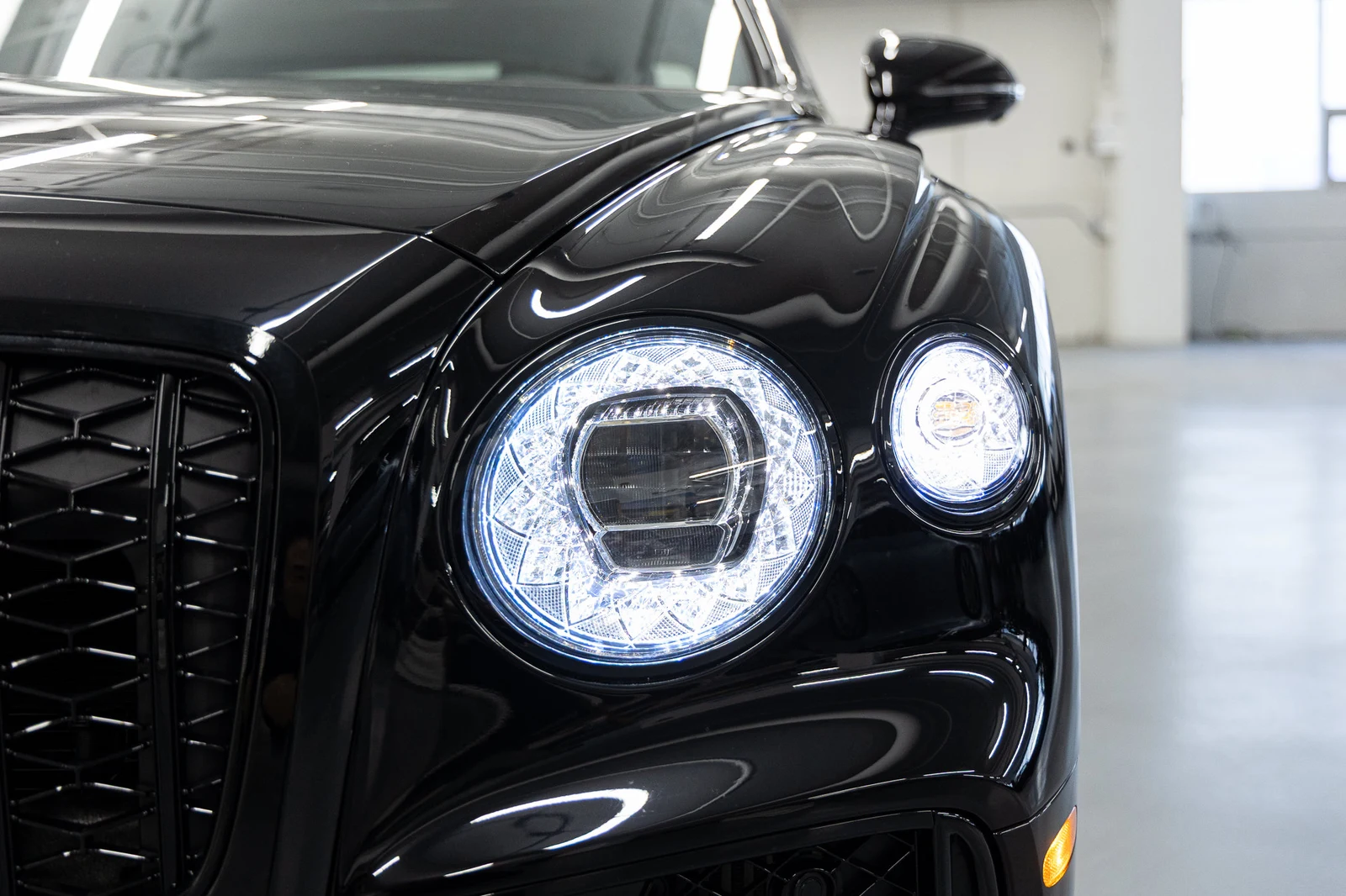 2026 Bentley Flying Spur Azure (4th Generation), 10/20