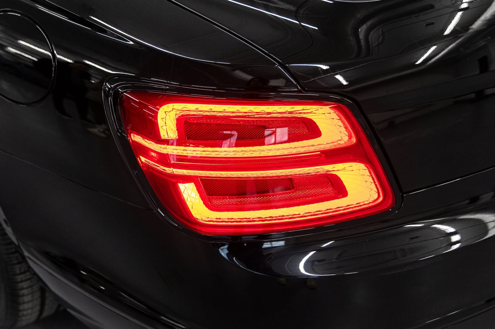 2026 Bentley Flying Spur Azure (4th Generation), 17/20