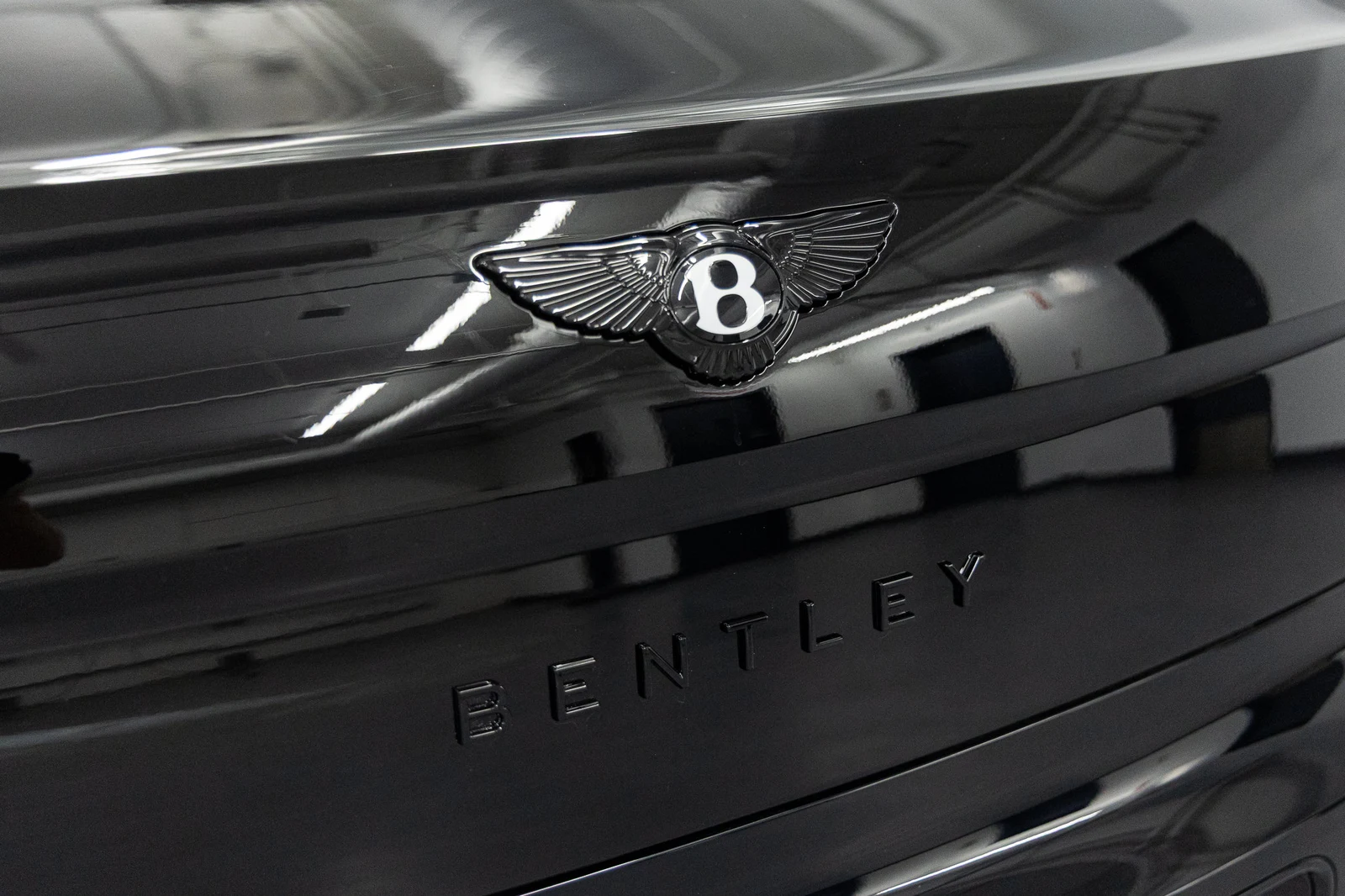 2026 Bentley Flying Spur Azure (4th Generation), 18/20