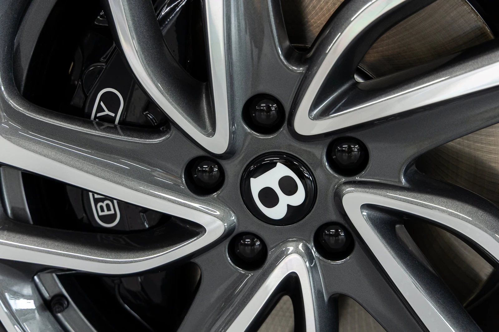 2026 Bentley Flying Spur Speed (4th Generation), 16/20