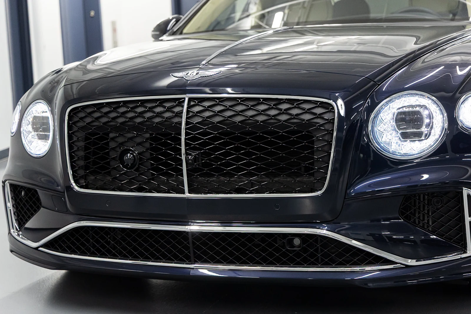 2026 Bentley Flying Spur V8 (4th Generation), 9/20