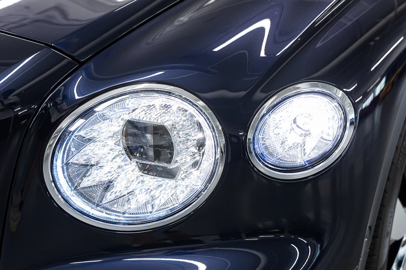2026 Bentley Flying Spur V8 (4th Generation), 10/20