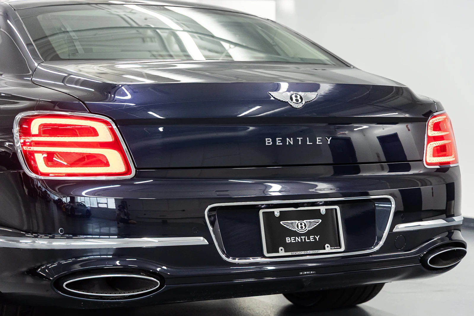 2026 Bentley Flying Spur V8 (4th Generation), 18/20