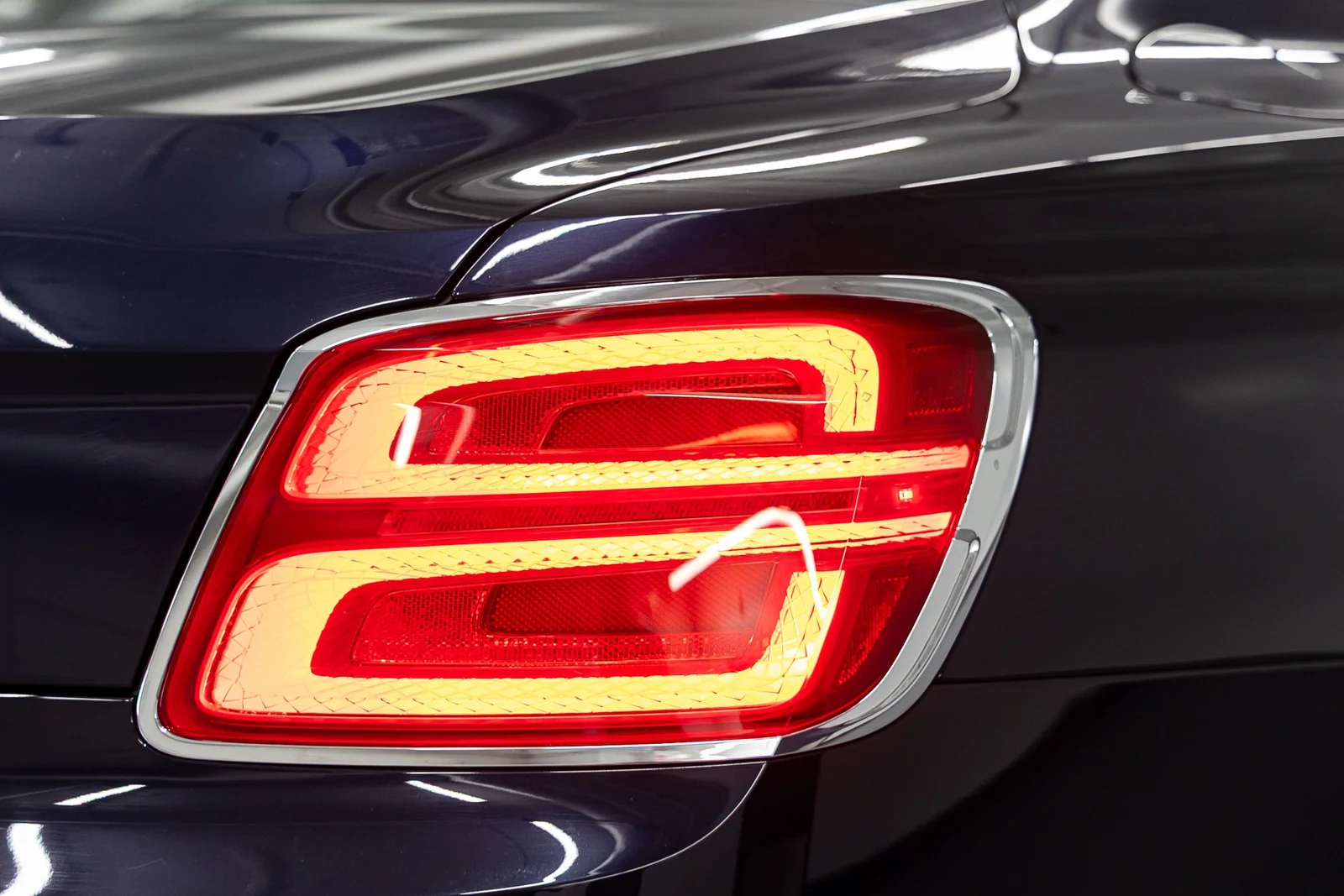 2026 Bentley Flying Spur V8 (4th Generation), 20/20