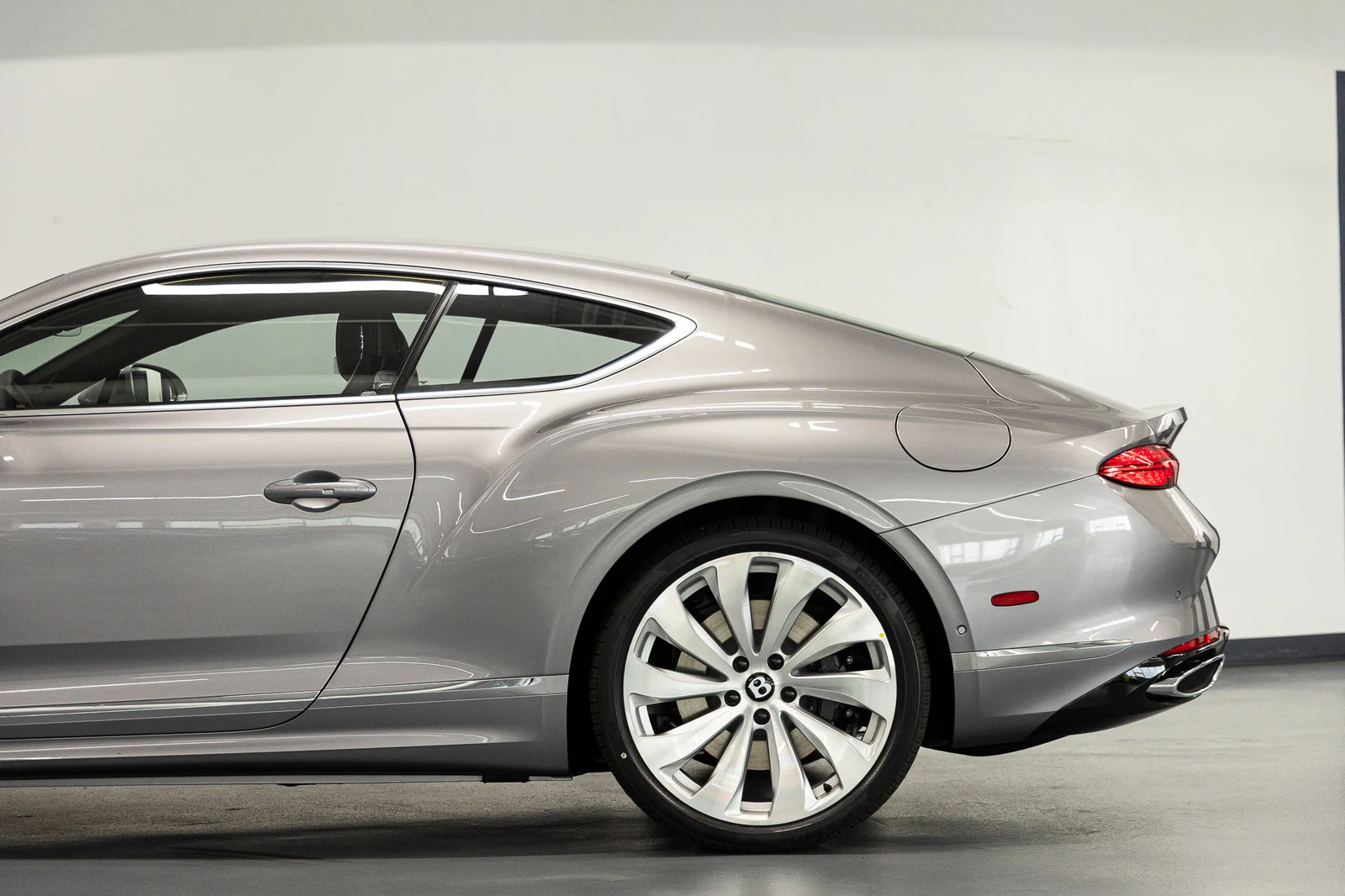 2026 Bentley Continental GT V8 High Performance Hybrid (4th Generation), 13/20