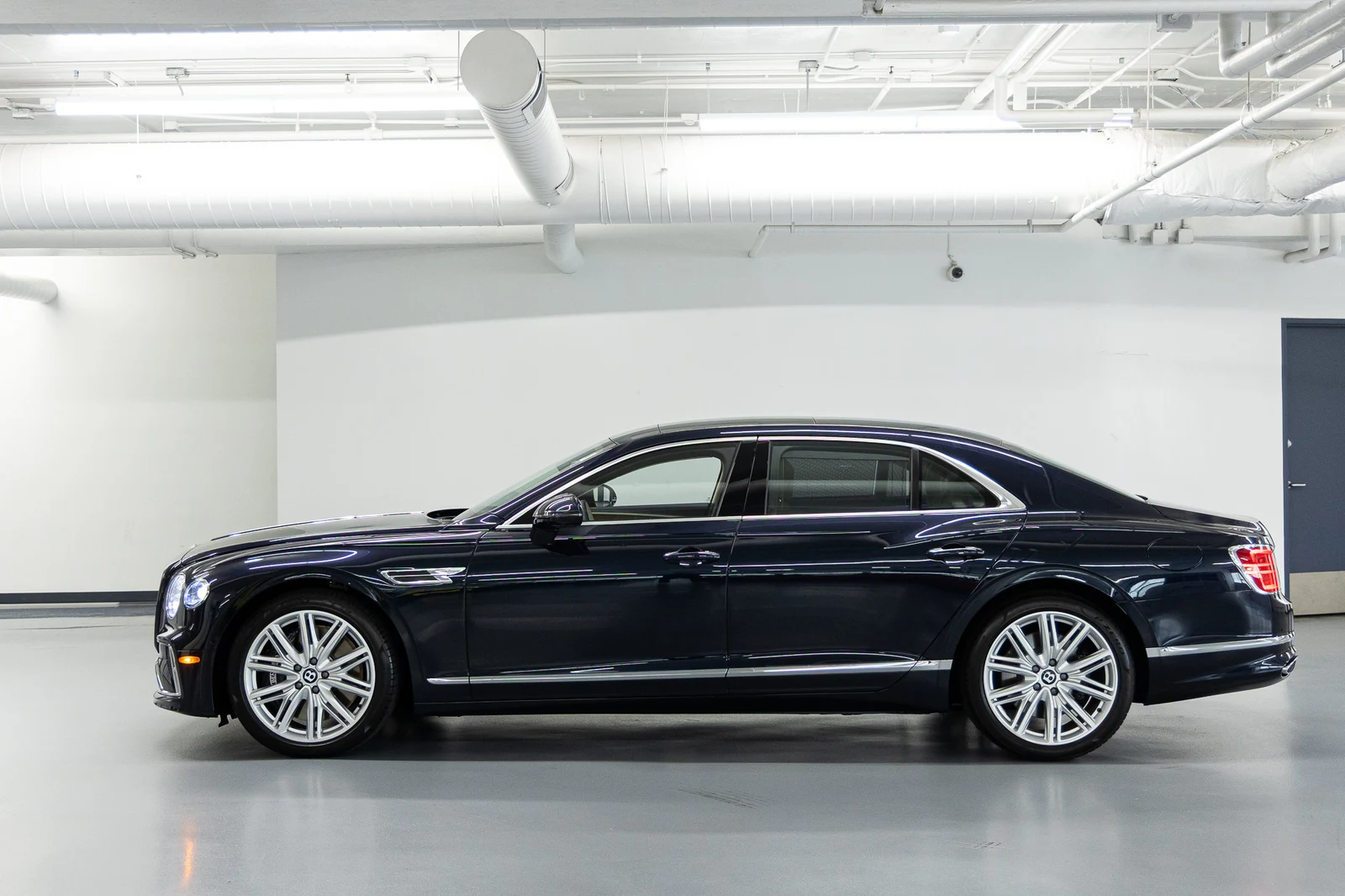 2026 Bentley Flying Spur V8 (4th Generation), 4/20