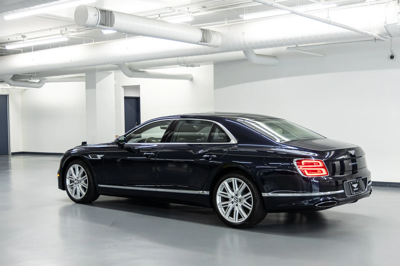 2026 Bentley Flying Spur V8 (4th Generation), 5/20