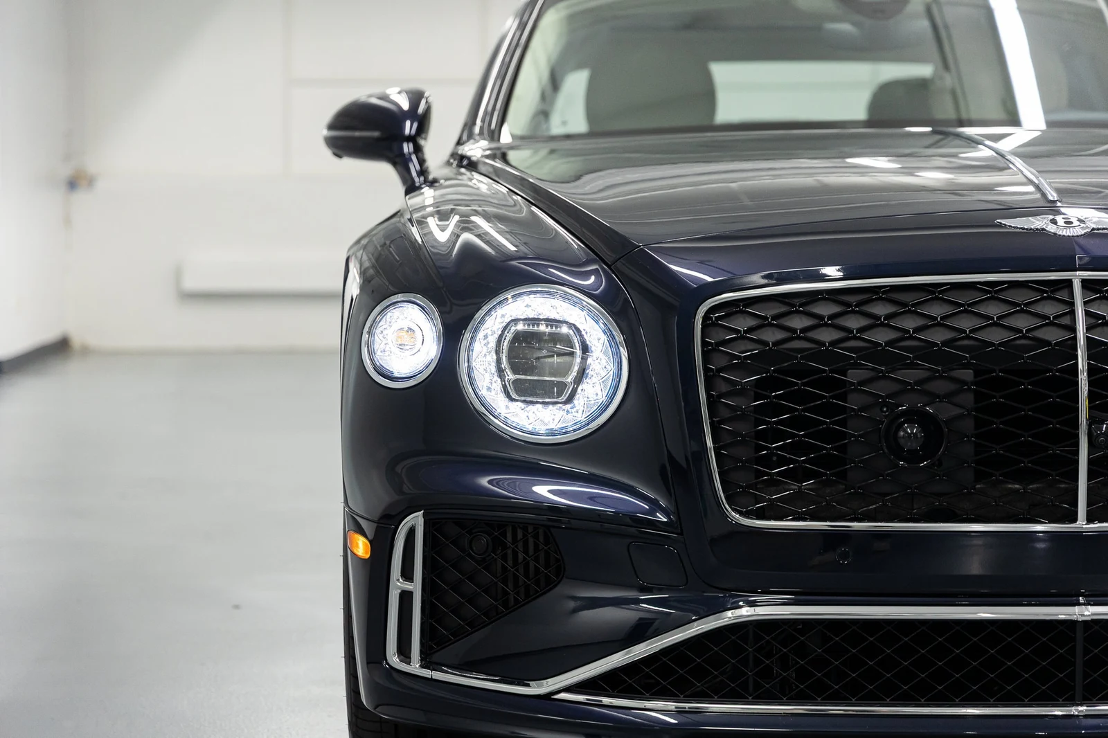 2026 Bentley Flying Spur V8 (4th Generation), 10/20