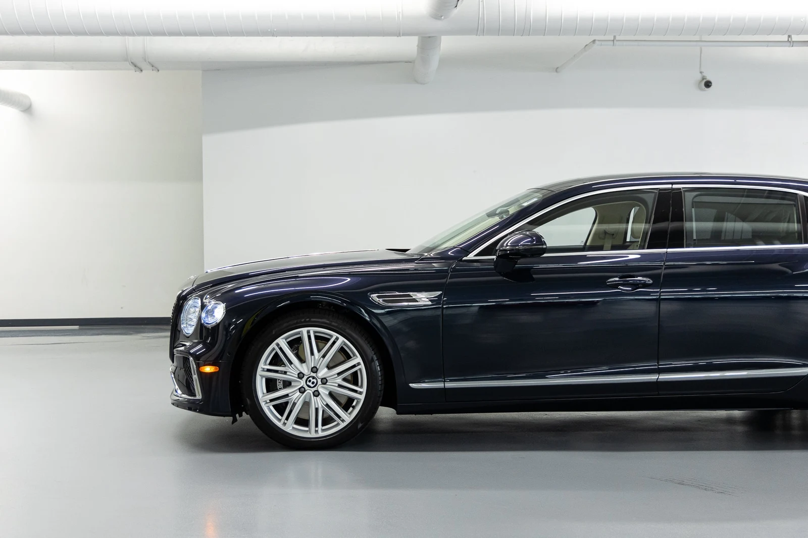 2026 Bentley Flying Spur V8 (4th Generation), 14/20