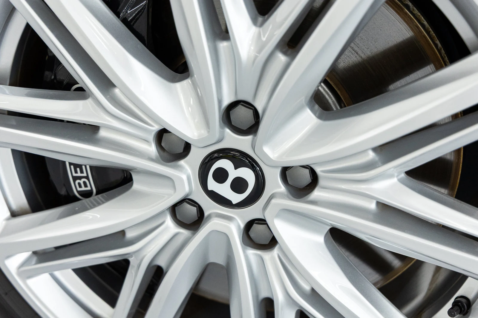 2026 Bentley Flying Spur V8 (4th Generation), 17/20